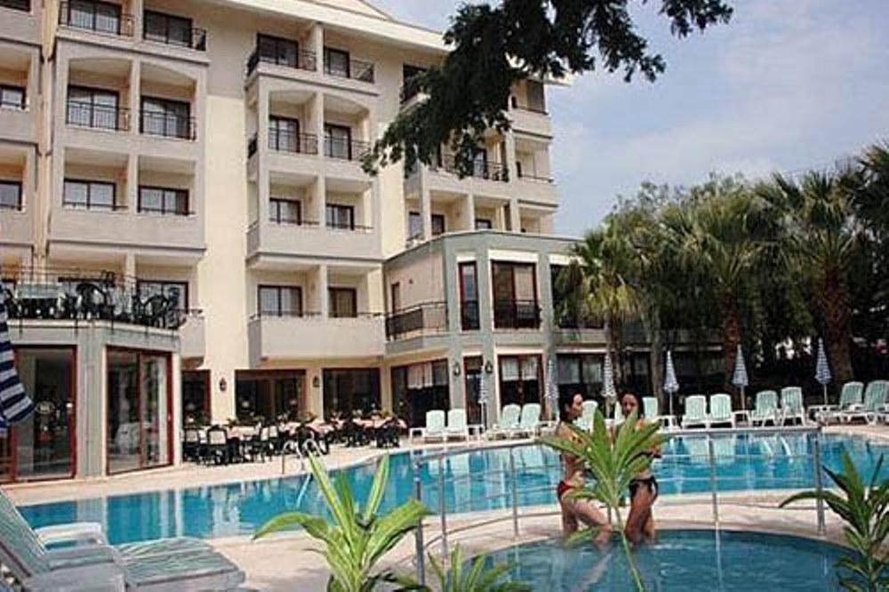 Sunbeach Hill Hotel Side Exterior photo