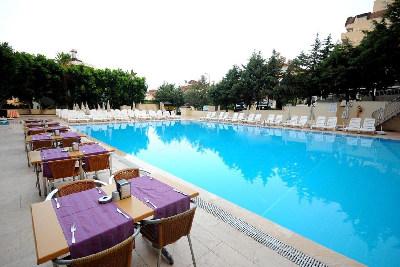 Sunbeach Hill Hotel Side Exterior photo